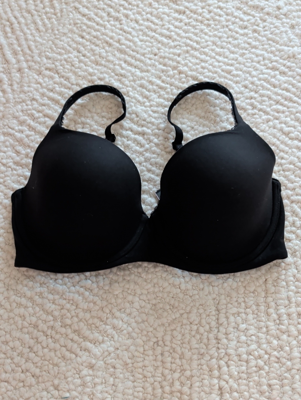 PINK Victoria's Secret Black Molded T-Shirt Bra